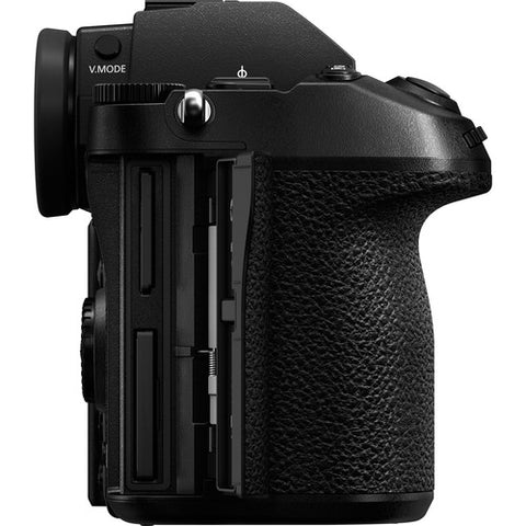 Panasonic Lumix DC-S1R